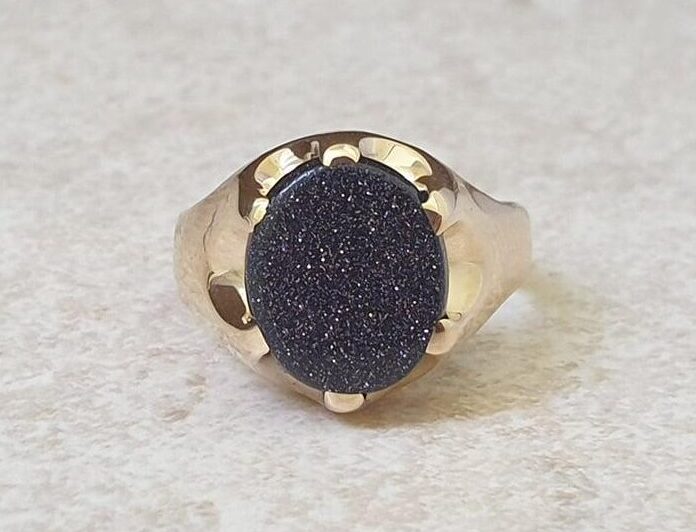 Blue Goldstone Signet Ring in 9ct Gold.