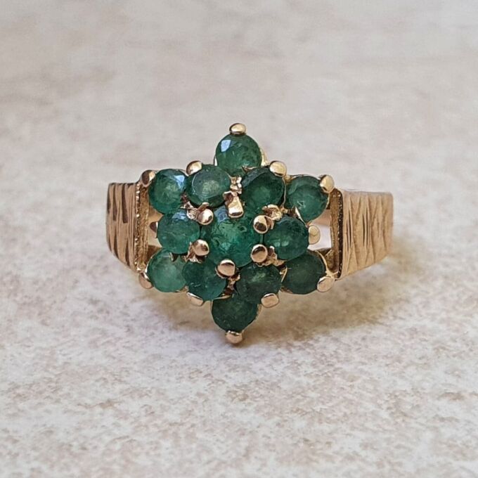 Emerald Cluster Ring in 9ct Gold.