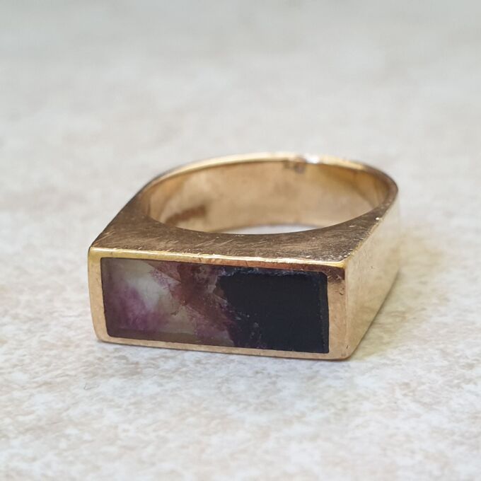 Derbyshire Blue John Signet Ring in 9ct Gold.