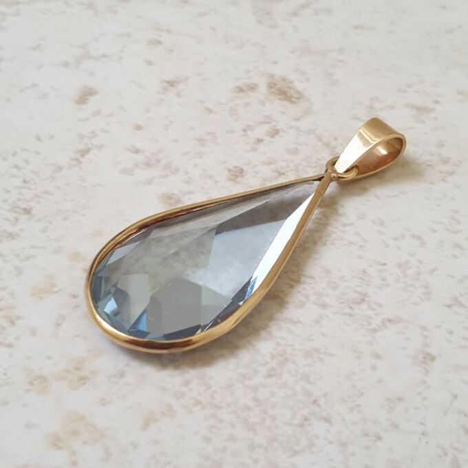 Huge Synthetic Spinel Pear Pendant in 18ct Gold.
