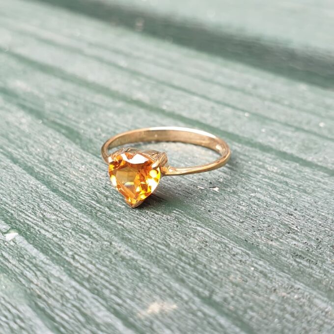 Citrine Heart Ring in 9ct Gold.