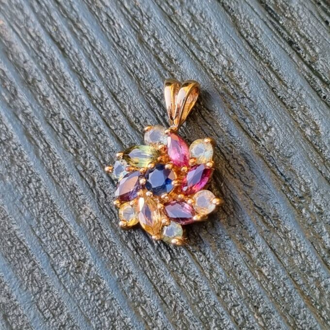 Multi Sapphire Cluster Pendant in 9ct Gold
