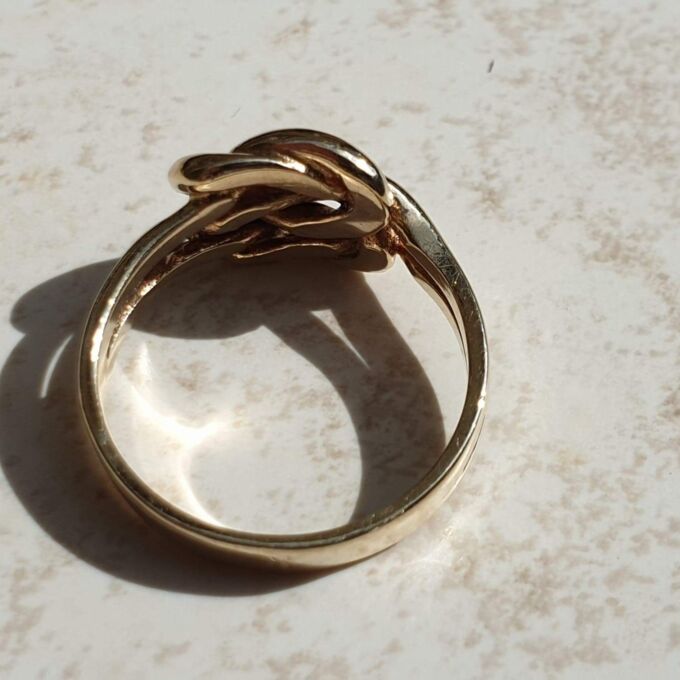 Double Knot Ring in 9ct Gold, a UK M 1/2 or a US 6 1/2