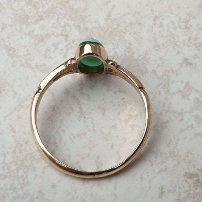 Antique Cameo Ring in 9ct Gold,  a UK M or a US 6 3/4.