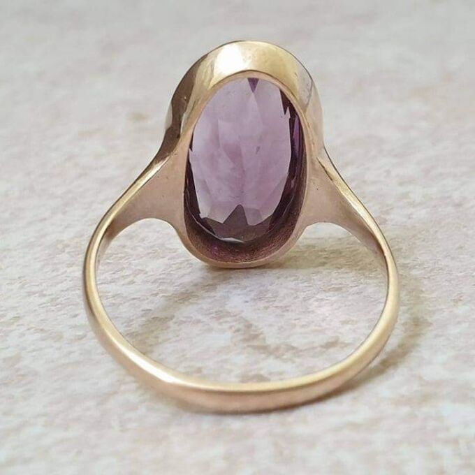 Elongated Oval Amethyst Solitaire Ring in 9ct gold.