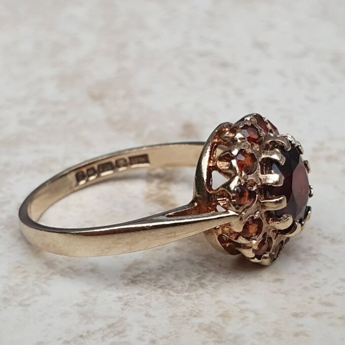 Garnet Cluster Ring in 9ct Gold, a UK K 1/2 or a US 5 1/2
