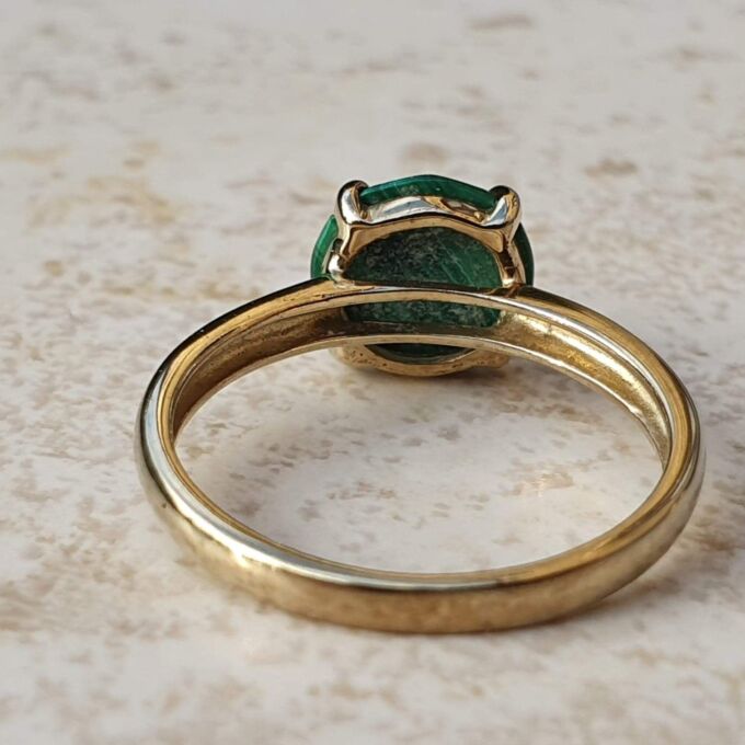 Reserved – Malachite Ring in 9ct Gold, a UK J 1/2 or a US 5 1/4