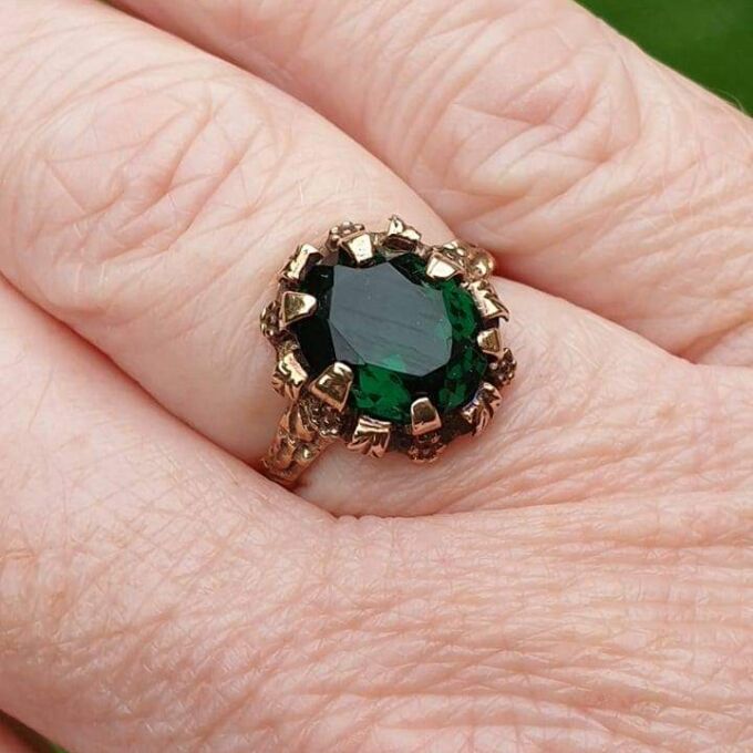 Ornate Synthetic Green Tourmaline Ring in 9ct Gold.