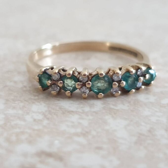 Emerald and Diamond Ring in 9ct Gold, a UK L or a US 6.