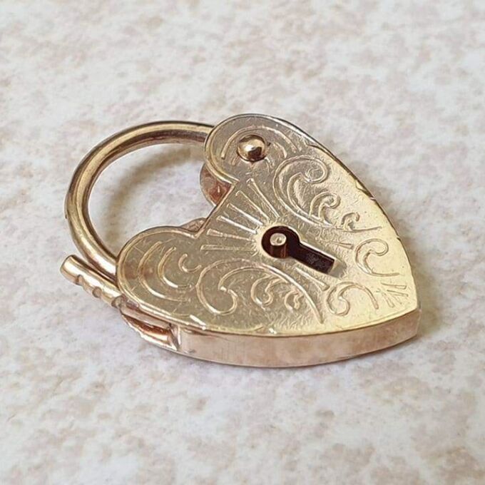 Tiny Fully Working Heart Padlock in 9ct Gold