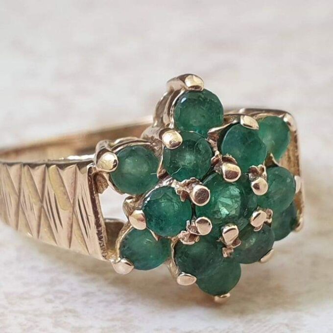Emerald Cluster Ring in 9ct Gold.
