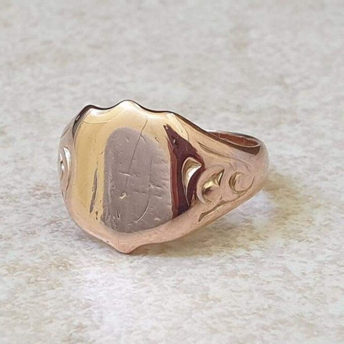 Shield Signet Ring in 9ct Rose Gold.