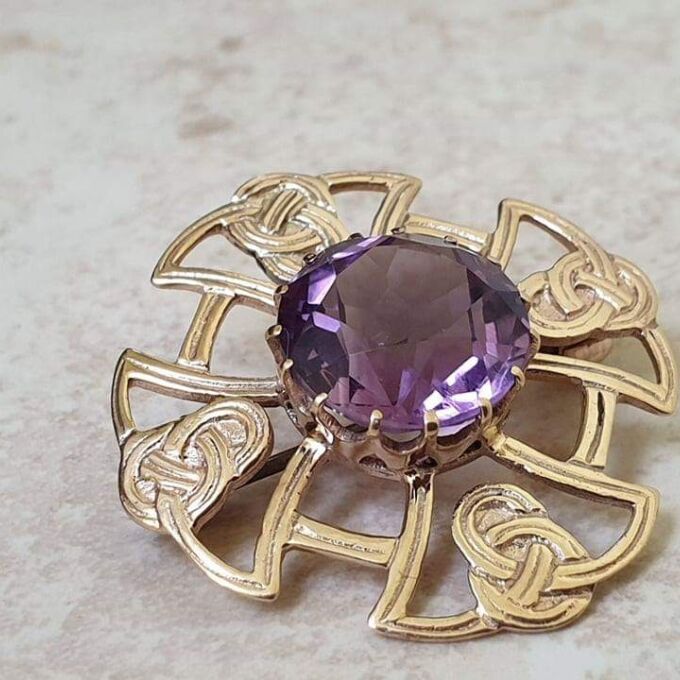 Celtic Style Amethyst Brooch in 9ct Gold.