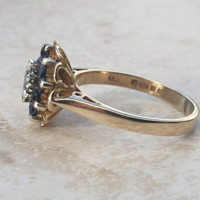 Sapphire and Diamond Cluster Ring in9ct Gold, a UK J 1/2 or a US 5 1/4