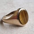 Tigers Eye Signet Ring in 9ct Gold, a UK P 1/2 or a US 8