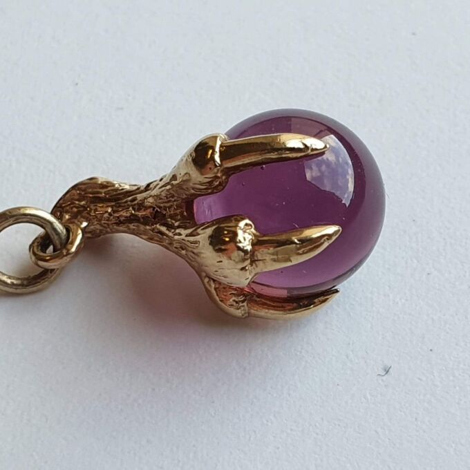 Claw or Talon Pendant in 9ct Gold