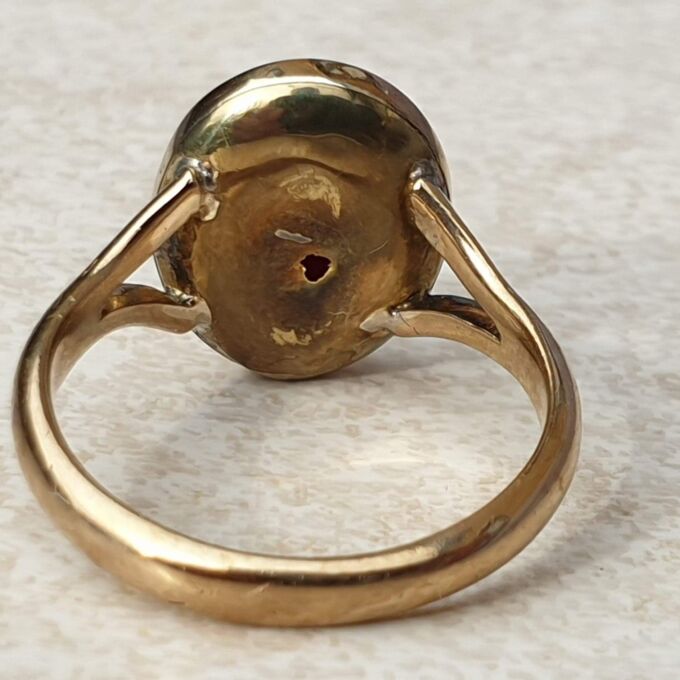 Sardonyx Solitaire Ring in 9ct Gold,  a UK P or a US 7 3/4.