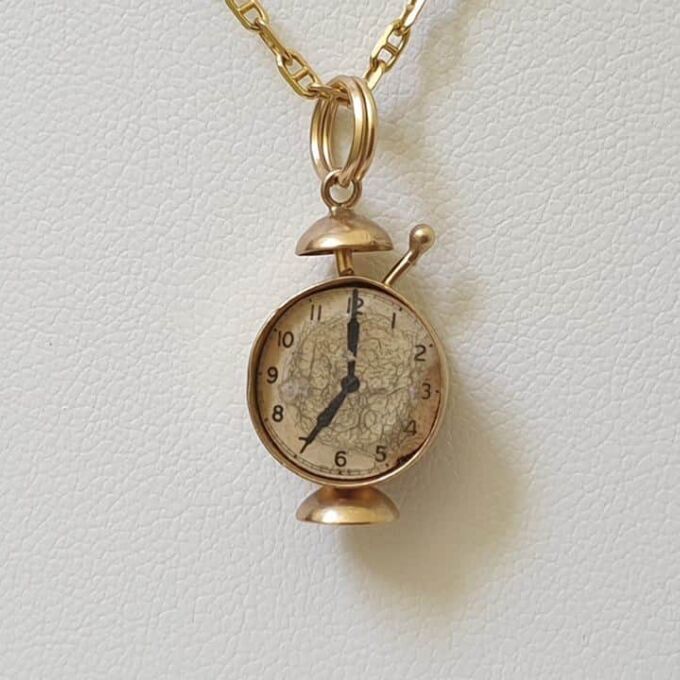 Alarm Clock Charm Pendant in 9ct Gold.