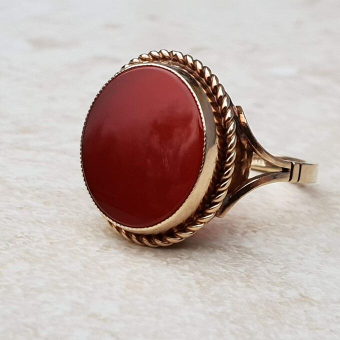 Bold Carnelian Solitaire Ring in 9ct Gold, a UK L 1/2 or a US 6 1/4.