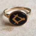 Masonic Ring in Onyx and 9ct Gold, a UK M 1/2 or a US 6 3/4