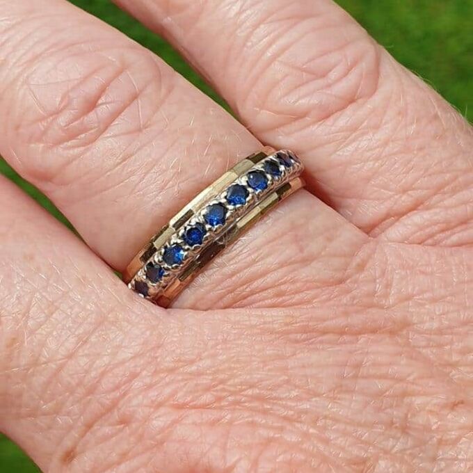 Synthetic Blue Spinel Full Eternity Ring in 9ct Gold, a UK P or a US 7 3/4