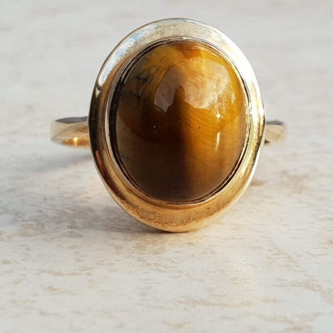 Striking Tigers Eye Frame Ring in 9ct Gold, a UK N 1/2 or a US 7.