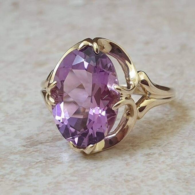 Reserved – Oval Amethyst Solitaire Ring in 9ct Gold.