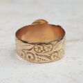 Beautiful Ornate Buckle Ring in 9ct Gold, a UK O 1/2 or a US 7 1/2.