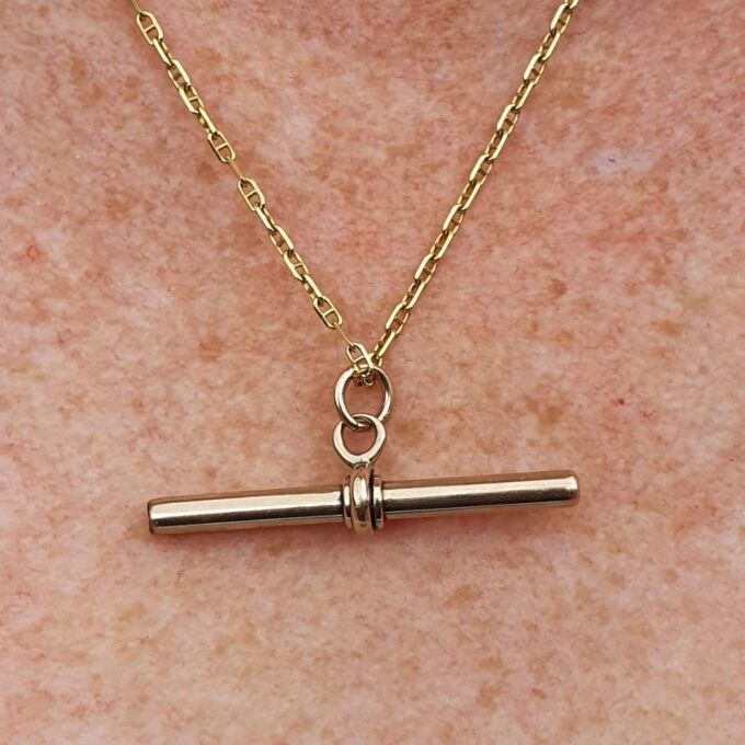 Simple Plain Albert or T Bar Fob Pendant in 9ct Gold