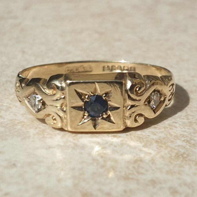 Sapphire and Diamond Ring in 9ct Gold, a UK M 1/2 or a US 6 3/4