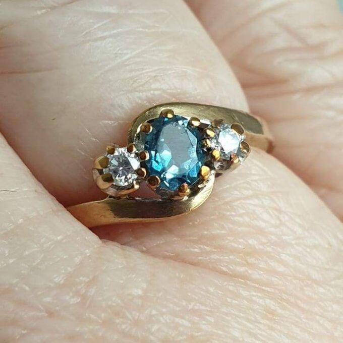 Topaz & Diamond Crossover Trilogy Ring in 9ct Gold.