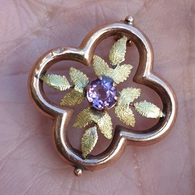 Small Antique Amethyst Brooch in 9ct Gold