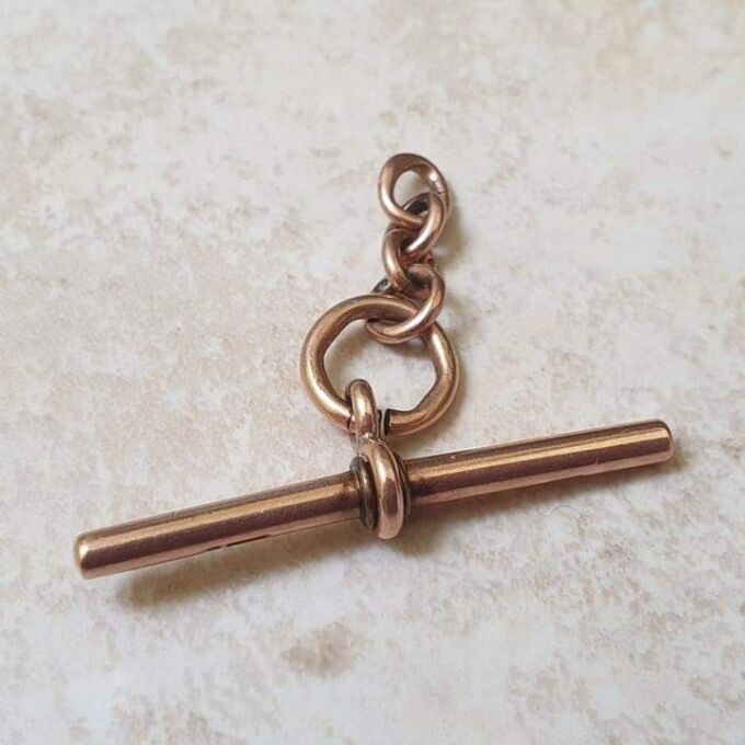 Old T or Albert Bar in 9ct Rose Gold.
