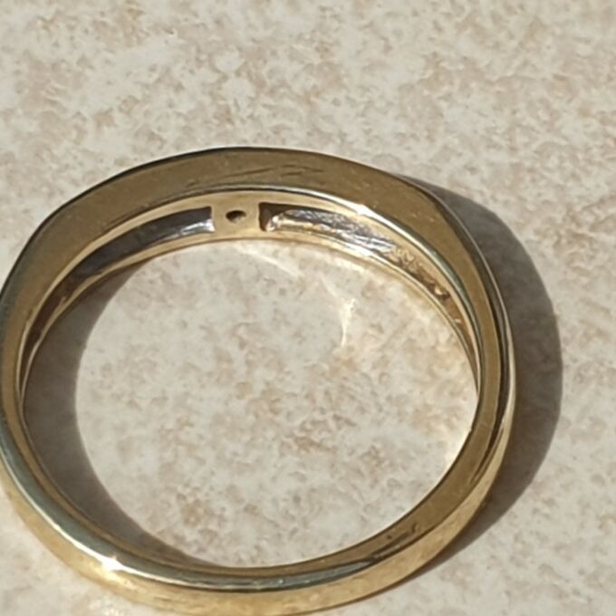 Channel Set Sapphire and Diamond Ring in 9ct Gold, a UK L 1/2 or a US 6 1/4