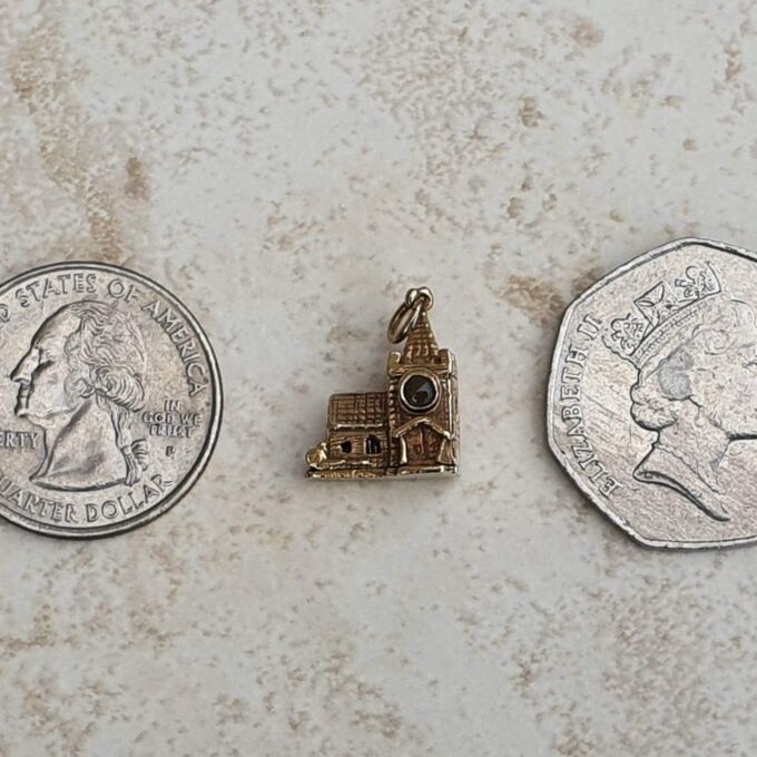 Opening Church Charm with Stanhope Lens and Wedding Scene Inside in 9ct Gold.