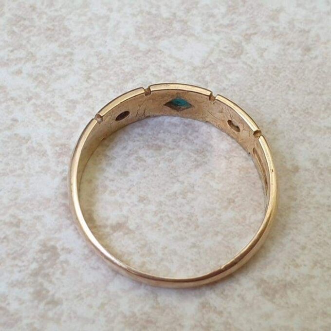 Antique Turquoise and Diamond Ring in 18ct Gold.