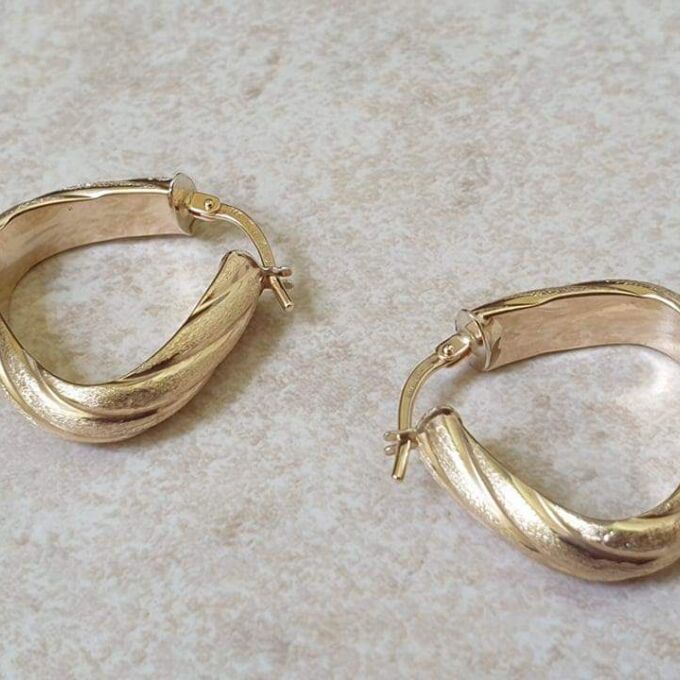 Gorgeous Italian Hoop Earrings in 14ct Gold