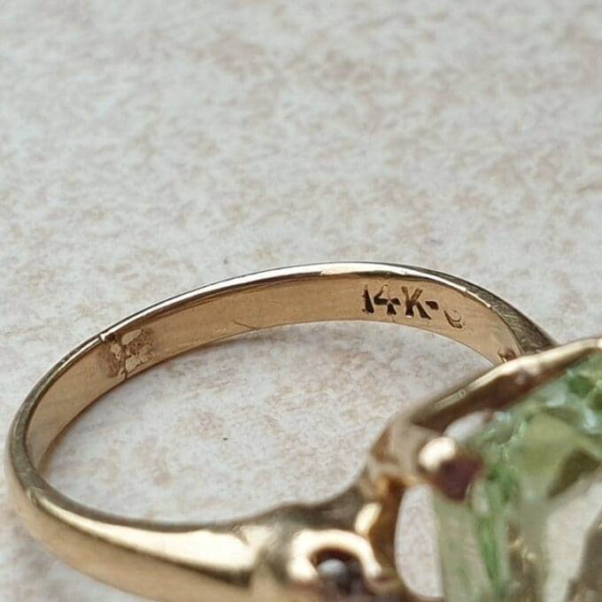 Synthetic Green Spinel Ring in 14K gold, a UK H or a US 4