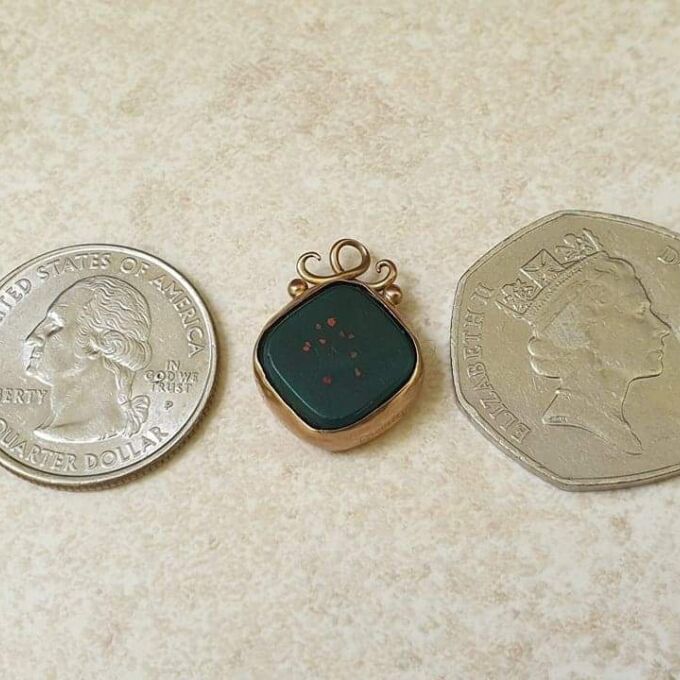 Antique Bloodstone Fob in 9ct Gold