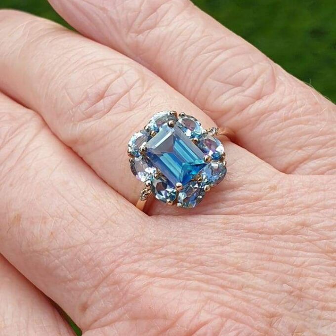 Unusual Topaz Ring in 9ct Gold, a UK M 1/2 or a US 6 3/4