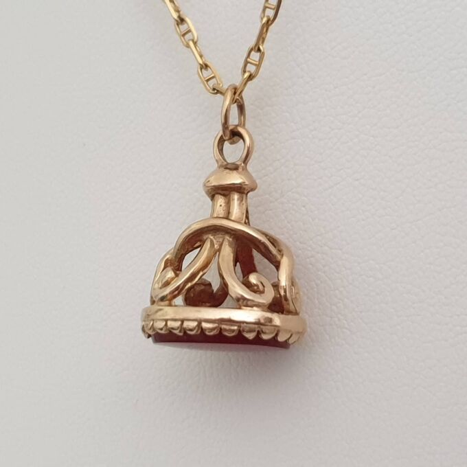 Carnelian Fob Pendant in 9ct Gold