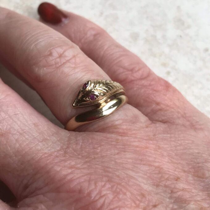 Snake Ring in 9ct Gold,  a UK L or a US 6.