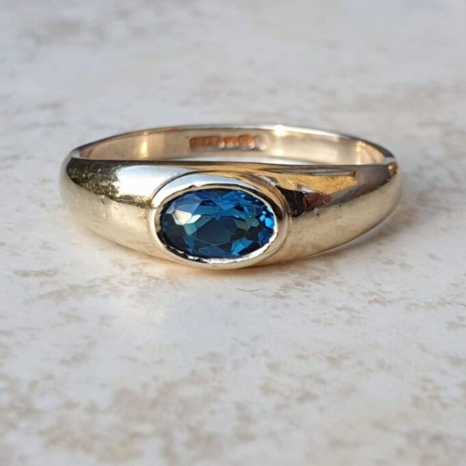 London Blue Topaz Ring in 9ct Gold, a UK J or a US 5