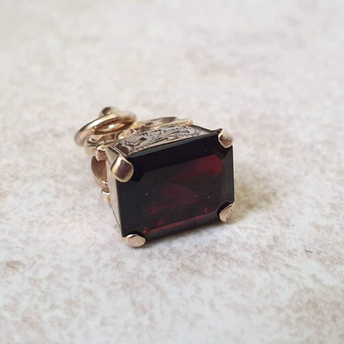 Engraved Garnet Fob in 9ct Gold