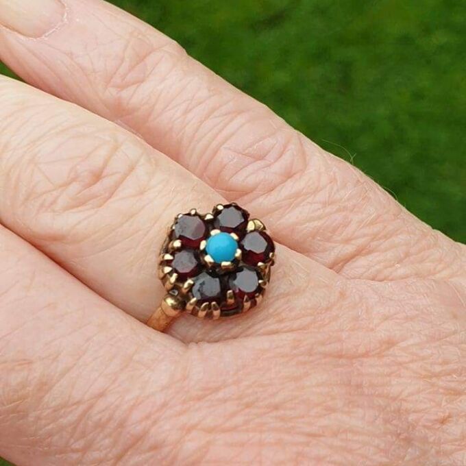 Garnet and Turquoise Ring in 9ct Gold.