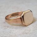 Plain Signet ring in 9ct Gold.