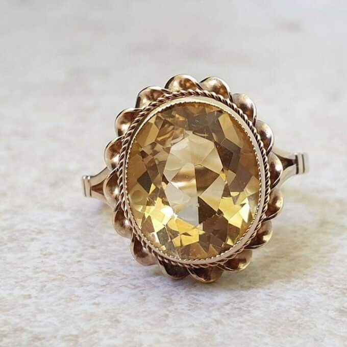 Citrine Solitaire Ring in 9ct Gold, a UK L 1/2-M or a US 6 1/4-6 1/2