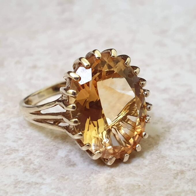 Big Citrine Solitaire Ring in 9ct Gold, a UK M 1/2 or a US 6 3/4