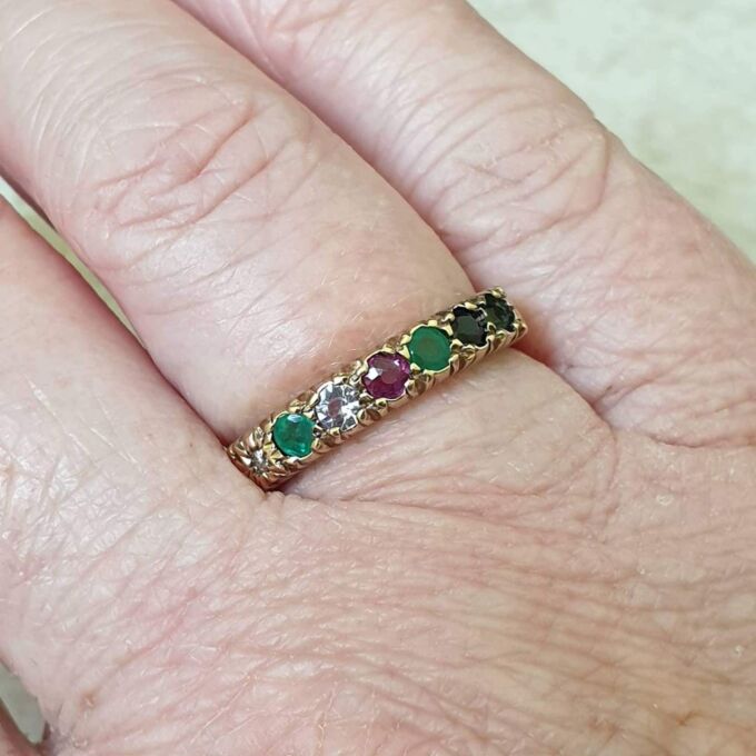 DEAREST Acrostic Ring in 9ct Gold, a UK M 1/2 or a US 6 3/4