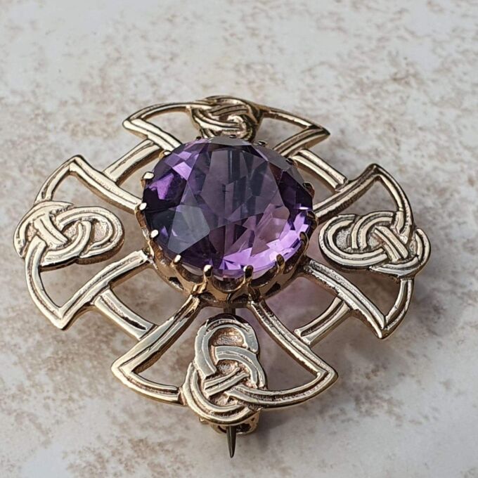 Celtic Style Amethyst Brooch in 9ct Gold.